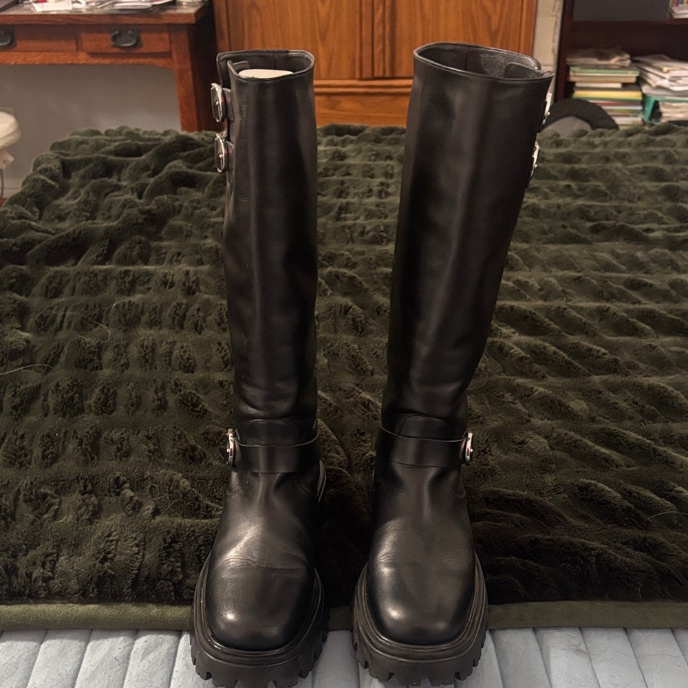 Black Knee-High Leather Boots